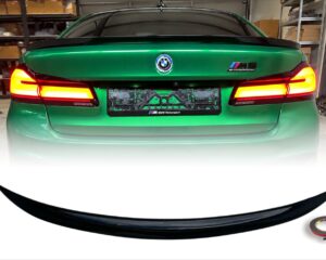 G30 M Performance pagasiruumi spoiler must läikiv