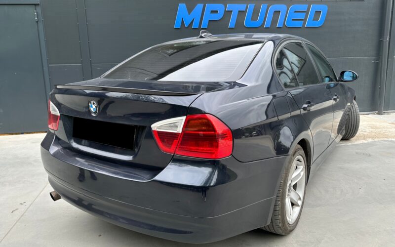 E90 M Performance pagasiruumi spoiler süsiniku välimusega - Image 3