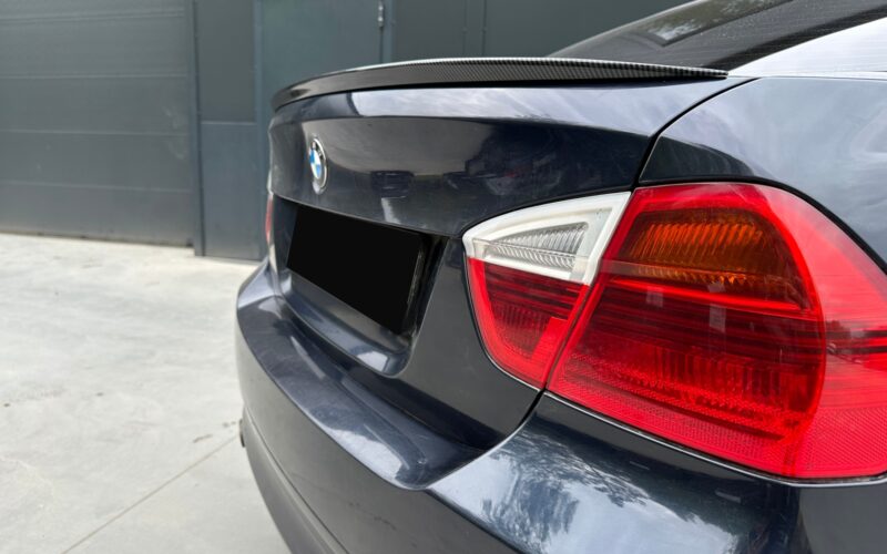 E90 M Performance pagasiruumi spoiler süsiniku välimusega - Image 2