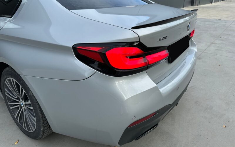 G30 M5 stiilis pagasiruumi spoiler must läikiv - Image 4